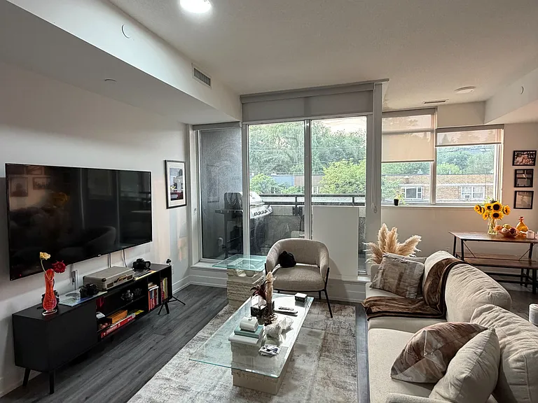 170 Chiltern Hill Rd #203 — Photo 6