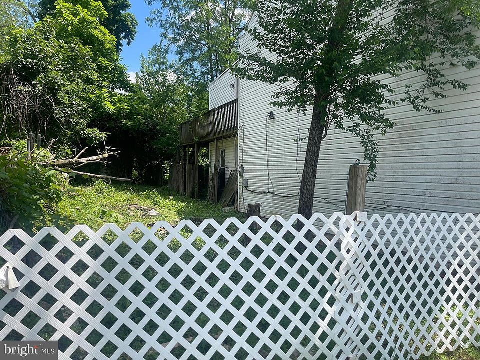 1st image of 1939 Logan St
