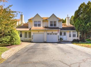 18 Watchung Trl, Branchburg, NJ 08876