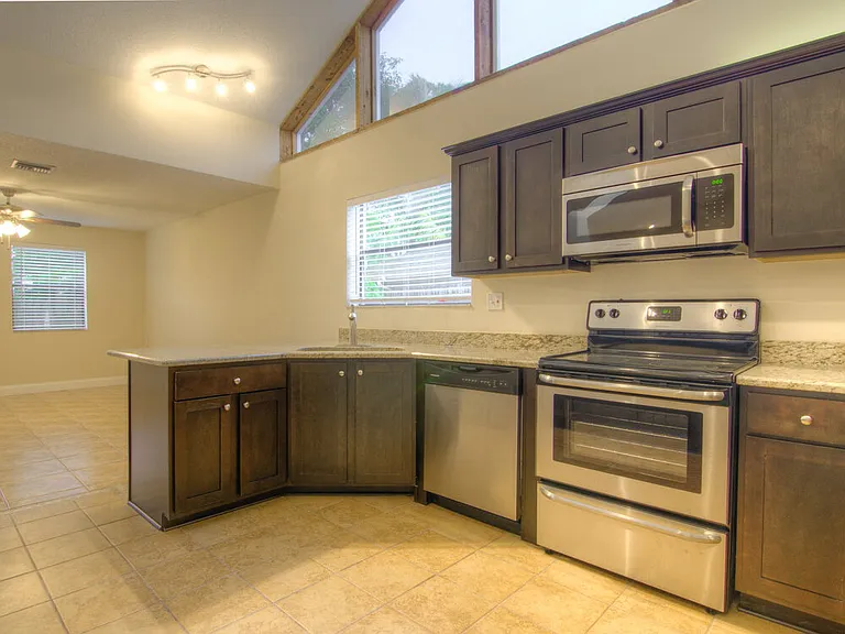 13522 Exotica Ln — Photo 7