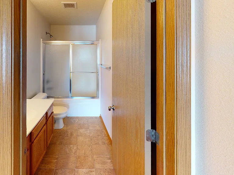 1428 Walton Dr — Photo 7