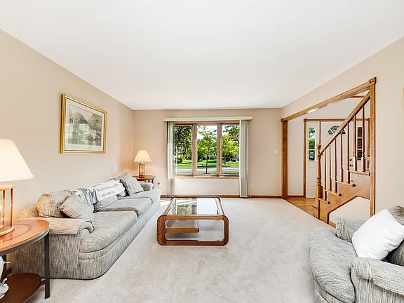 5th image of 17624 Olivia Ln