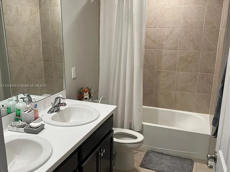 172 SW Langfield Ave — Photo 18