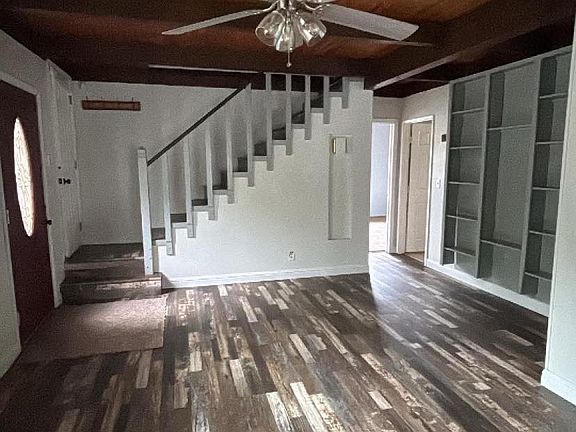 5th image of 14196 Decatur Dr