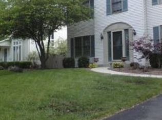 813 Wescott Rd, Bolingbrook, IL 60440