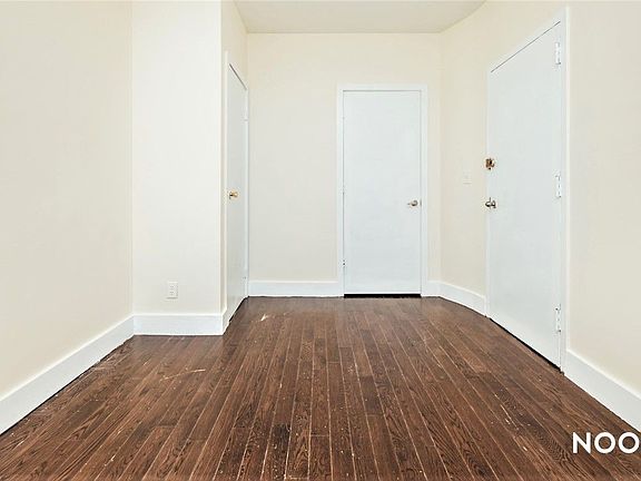5th image of 157 Jefferson Ave #1D