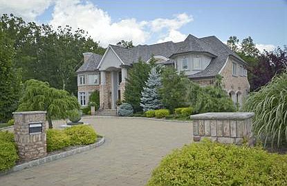 2nd image of 18 Lafayette Dr