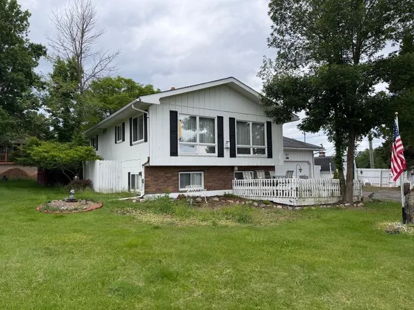 655 N Bond St, Eagle River, WI 54521