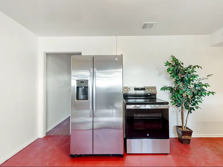 1345 E Grant Rd #1 — Photo 9