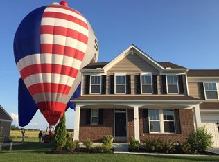 1638 Adena Pointe Dr, Marysville, OH 43040