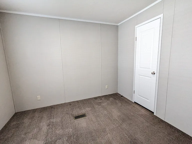 122 Texas St — Photo 13