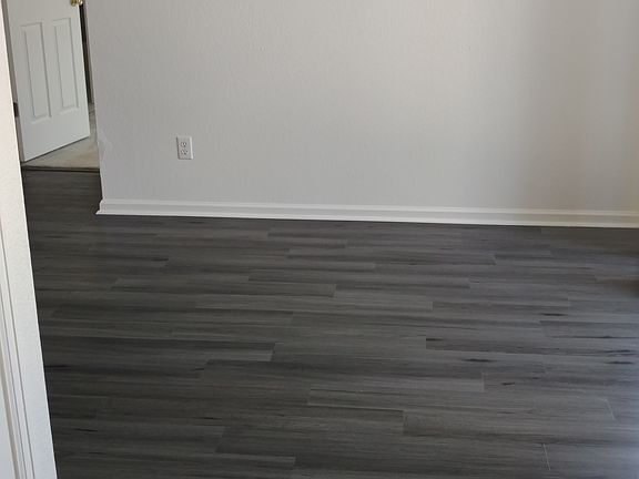 4th image of 5062 Helena St
