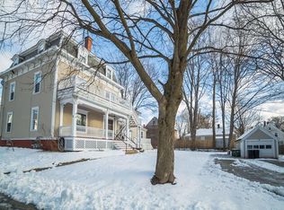 11 Winter St UNIT 1, Amesbury, MA 01913