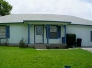 1965 Ladybird Ln, Azle, TX 76020