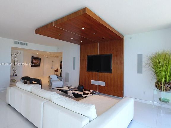 2nd image of 4779 Collins Ave APT 3701