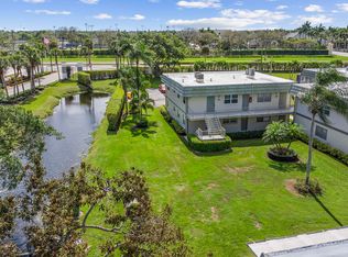 212 Flanders E, Delray Beach, FL 33484