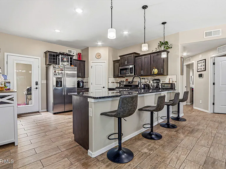13066 Grantham Ln — Photo 29