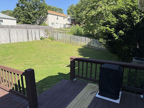 4th image of 67 Sherwood Dr