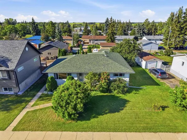 5216 N 54th Ave, Bashaw, AB T0B 0H0