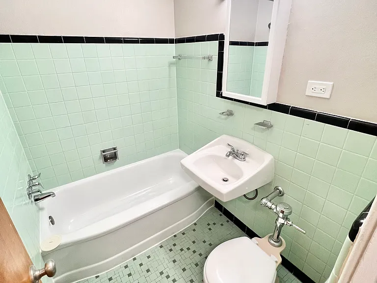 Experience vintage charm with modern comfort in this beautifully designed bathroom space. Experience vintage charm with modern comfort in this beautifully designed bathroom space.