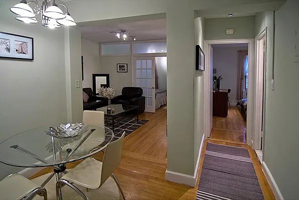 Rented by Sterling Holdings | media 3