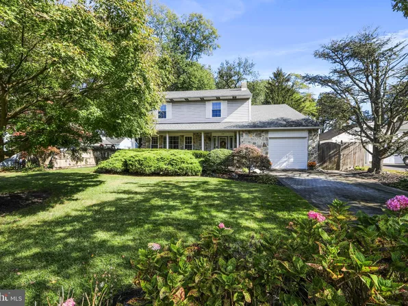 344 S Girard St, Woodbury, NJ 08096