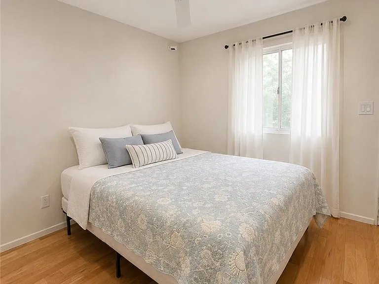 1441 Brett Pl — Photo 6