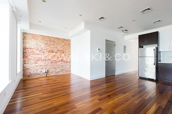 Rented by Kowalski & Co | media 2