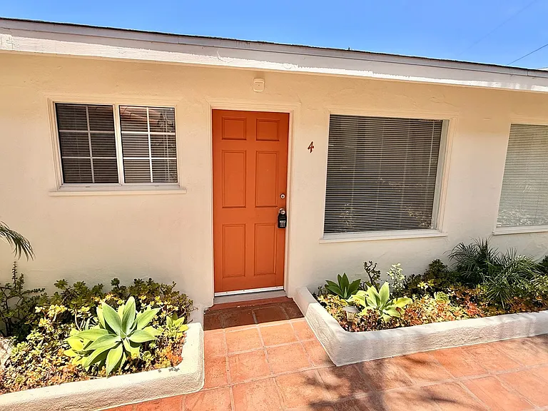 7529 Herschel Ave — Photo 3