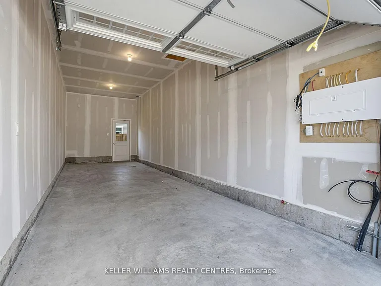 8 A Shores Ln — Photo 32