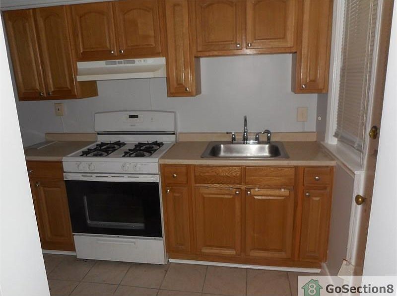 2nd image of 4333 Eldone Rd