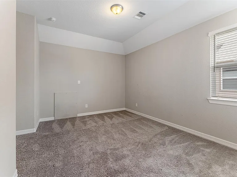 24014 Corinaldo Ct — Photo 26