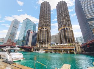 300 N State St APT 3910, Chicago, IL 60654