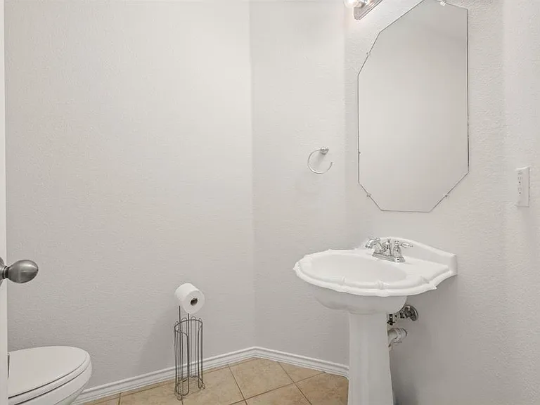 11412 Lemuel Ln — Photo 8