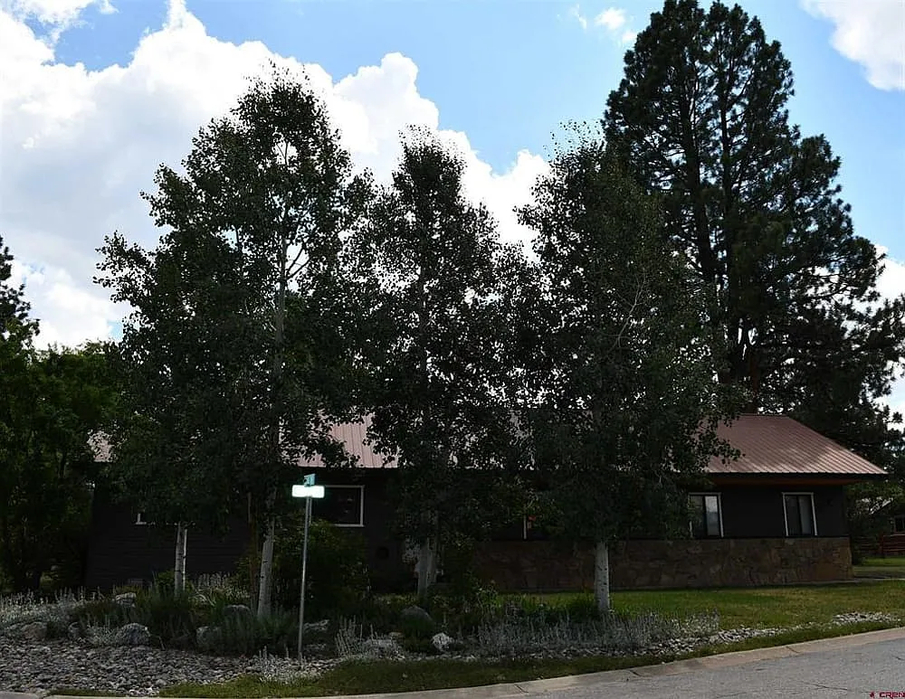 3 bed, 1520 sqft, $3,100 — Photo 2