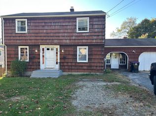 286 Westfield Rd, Holyoke, MA 01040