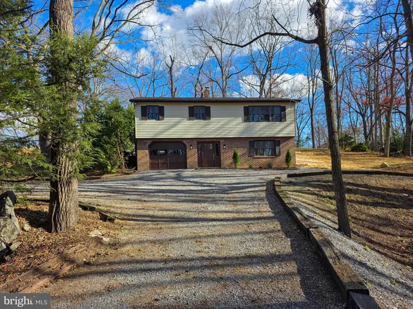 1700 McDowell Rd, Greencastle, PA 17225