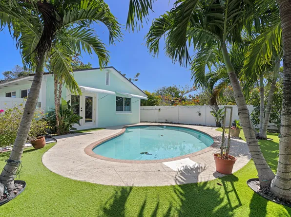 601 SE 3rd Avenue, Delray Beach, FL 33483