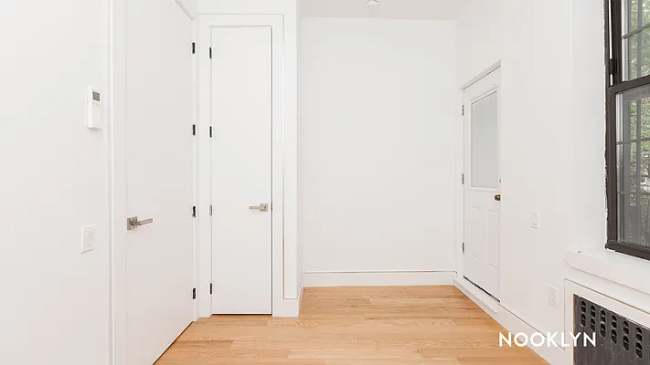 Rented by Nooklyn NYC LLC | media 6
