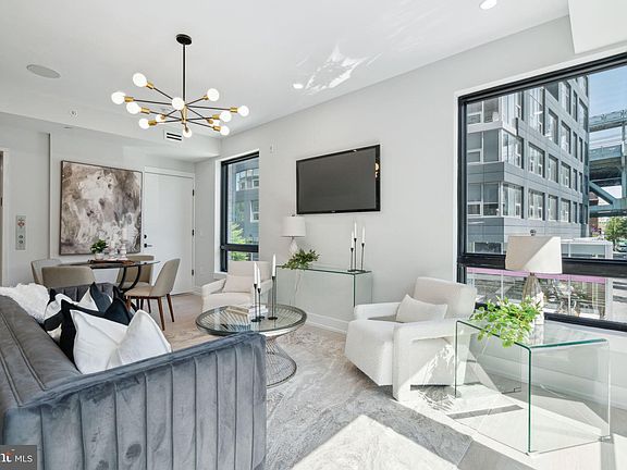 5th image of 160 N 2nd St #201