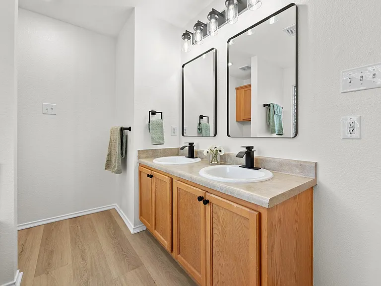 1818 Lost Maples Loop — Photo 18