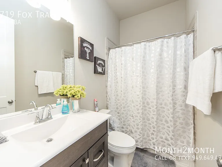 8719 Fox Trail Dr — Photo 25