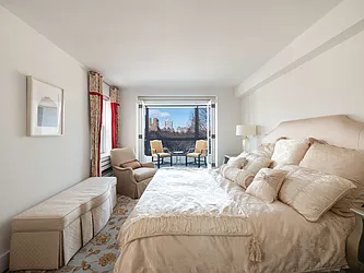 923 Fifth Avenue, #7C