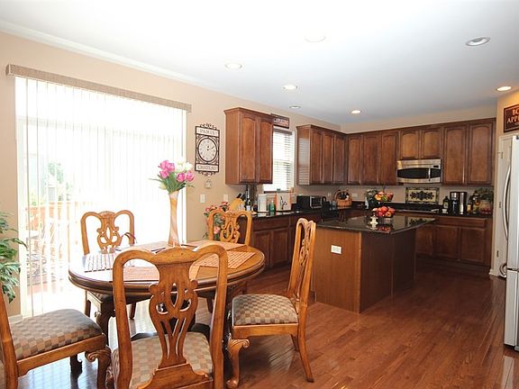4th image of 2594 Portage Ave
