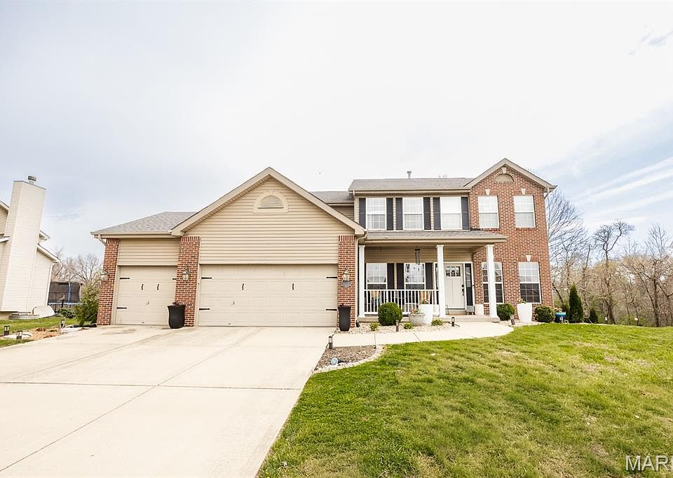 1st image of 909 Thornridge Ct