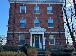 67 Illinois St APT 108, Worcester, MA 01610