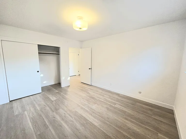 910 Academy Ave #910 — Photo 13