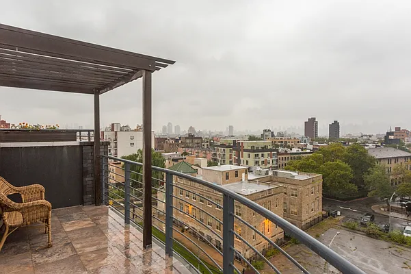 Rented by MNS | media 50