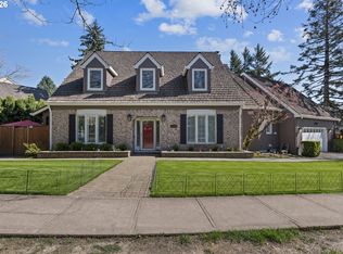 4166 Glacier Lily St, Lake Oswego, OR 97035