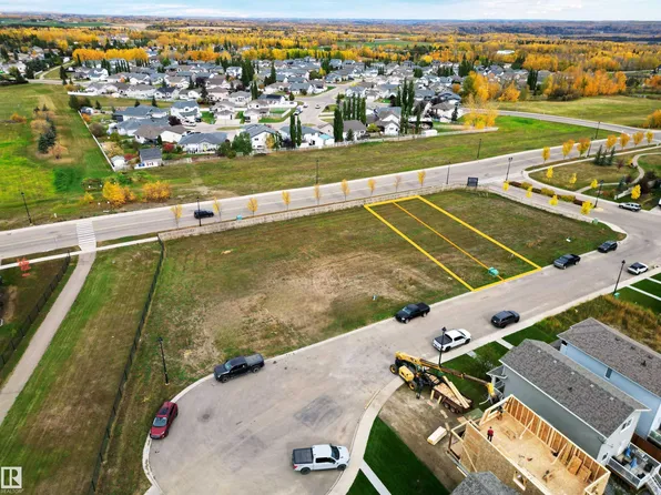 4006 & 4008 42nd Ave, Drayton Valley, AB T7A 0B5